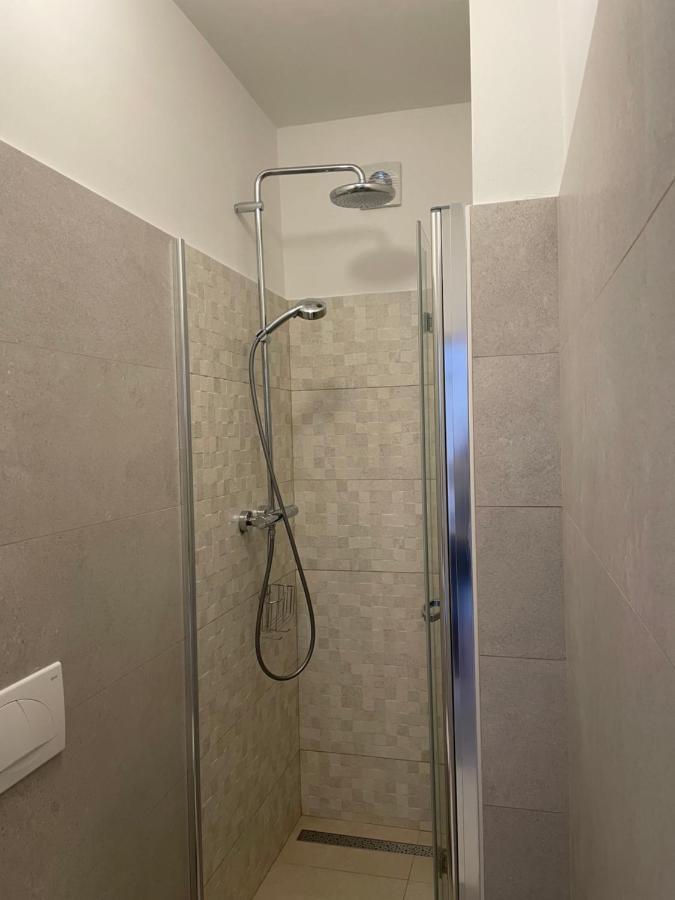 Guesthouse Tariba Supetarska Draga Eksteriør billede