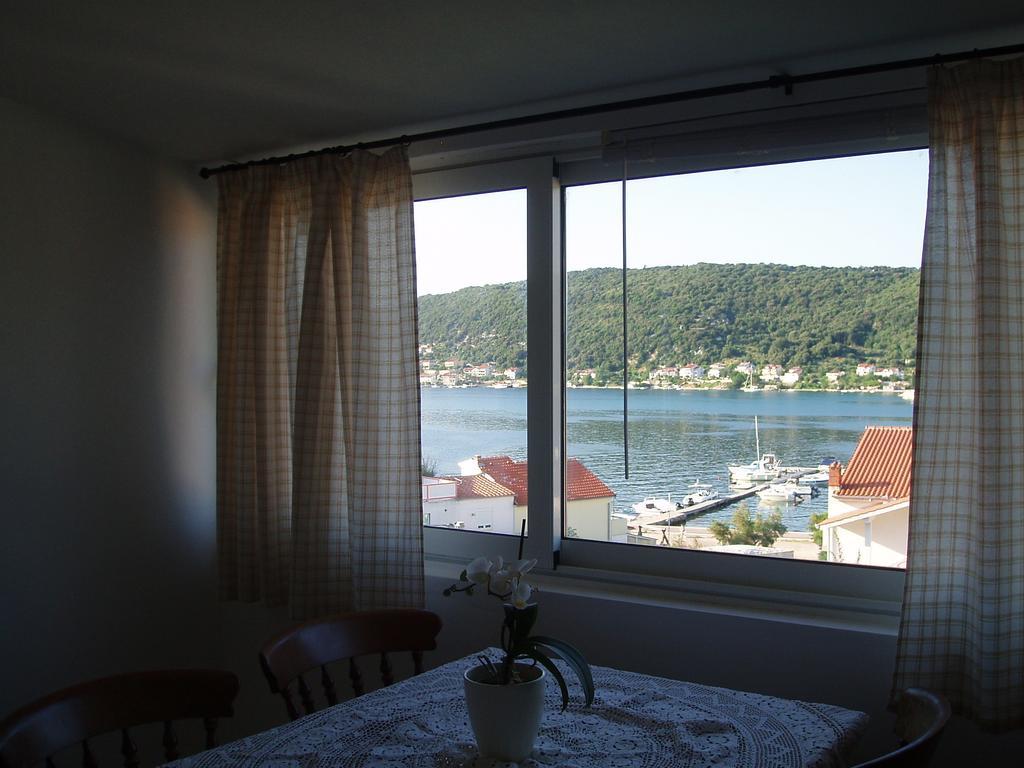 Guesthouse Tariba Supetarska Draga Værelse billede