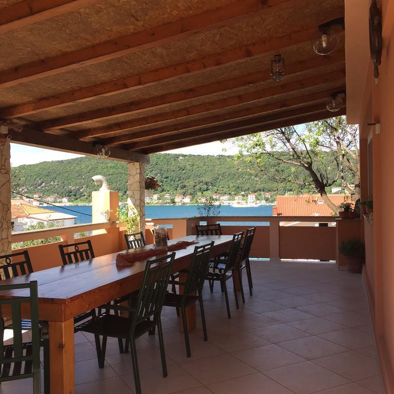 Guesthouse Tariba Supetarska Draga Eksteriør billede