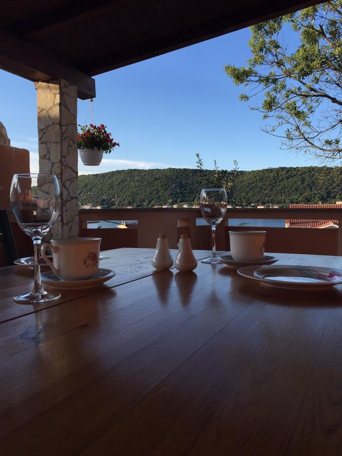 Guesthouse Tariba Supetarska Draga Eksteriør billede
